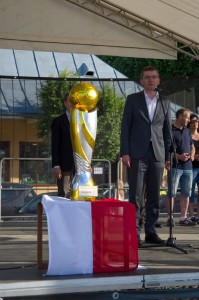 rKRa2A7GU3Lh0NM_ckSDEZ-vGgsyzZblj1rpDmAuOrE